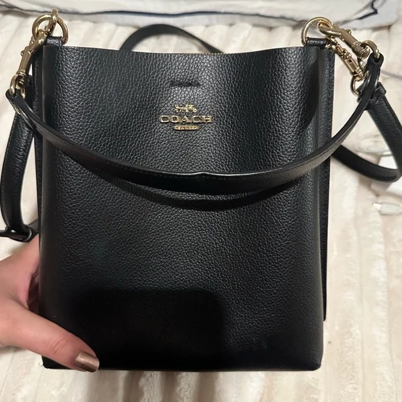 Coach Bucket Bag - Picture 1 of 10